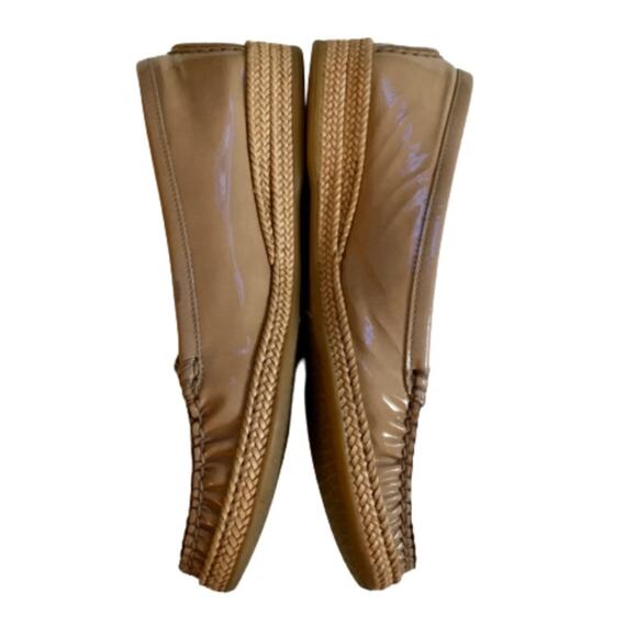 Stuart Weitzman Loafers Flats Shoes Camel Patent Leather Geek Loafers Size 5 - Picture 3 of 15